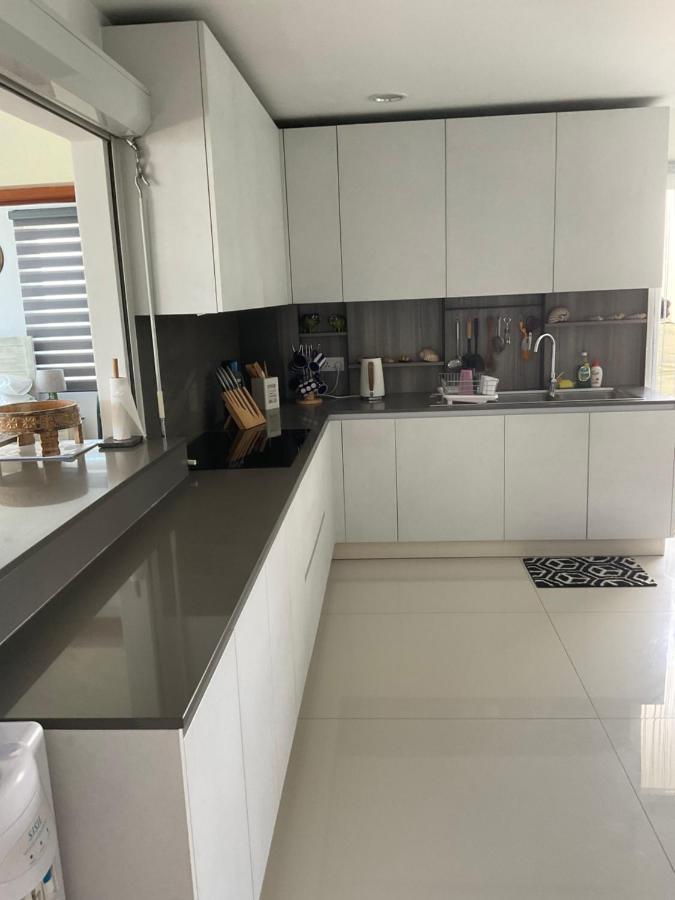 Appartement Luxury Penthouse, Nilaveli à Trincomalee Extérieur photo